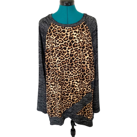 Egy Sweaters - Egy Super Soft Womens Leopard Print Crew neck Jersey Sweater size 1XL